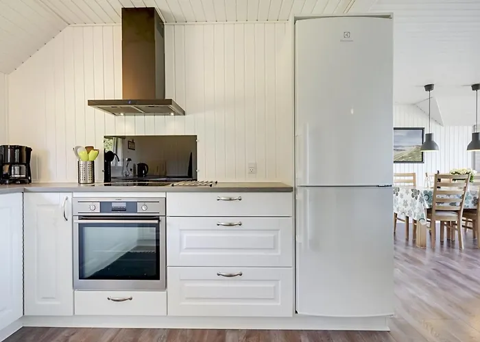 Prázdninový dům Brunon - 1-5km From The Sea By Interhome